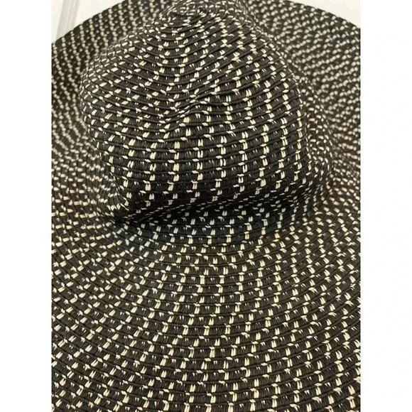 Old Navy Women's Size Large -XL Black & White Floppy Beach Hat - Picture 3 of 8